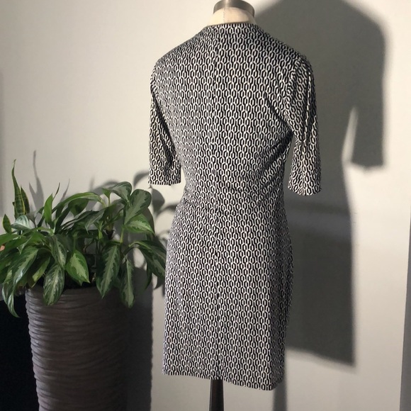 Laundry By Shelli Segal - Picture 5 of 7